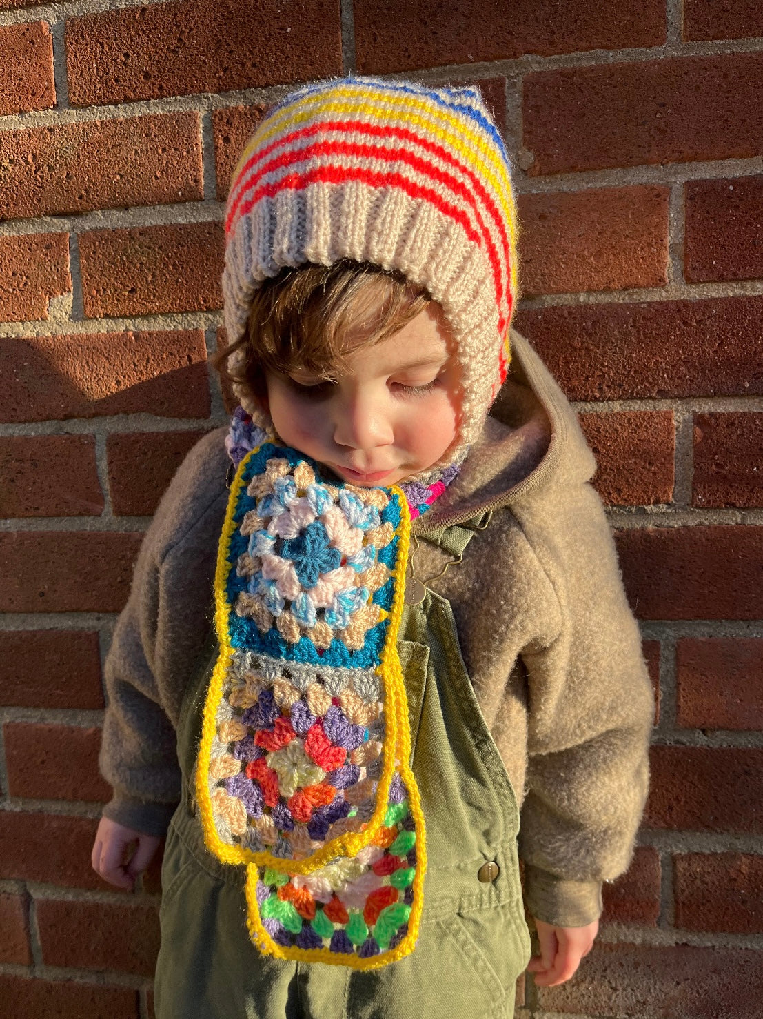 Titchy Kids Rainbow Crochet Scarf ๐