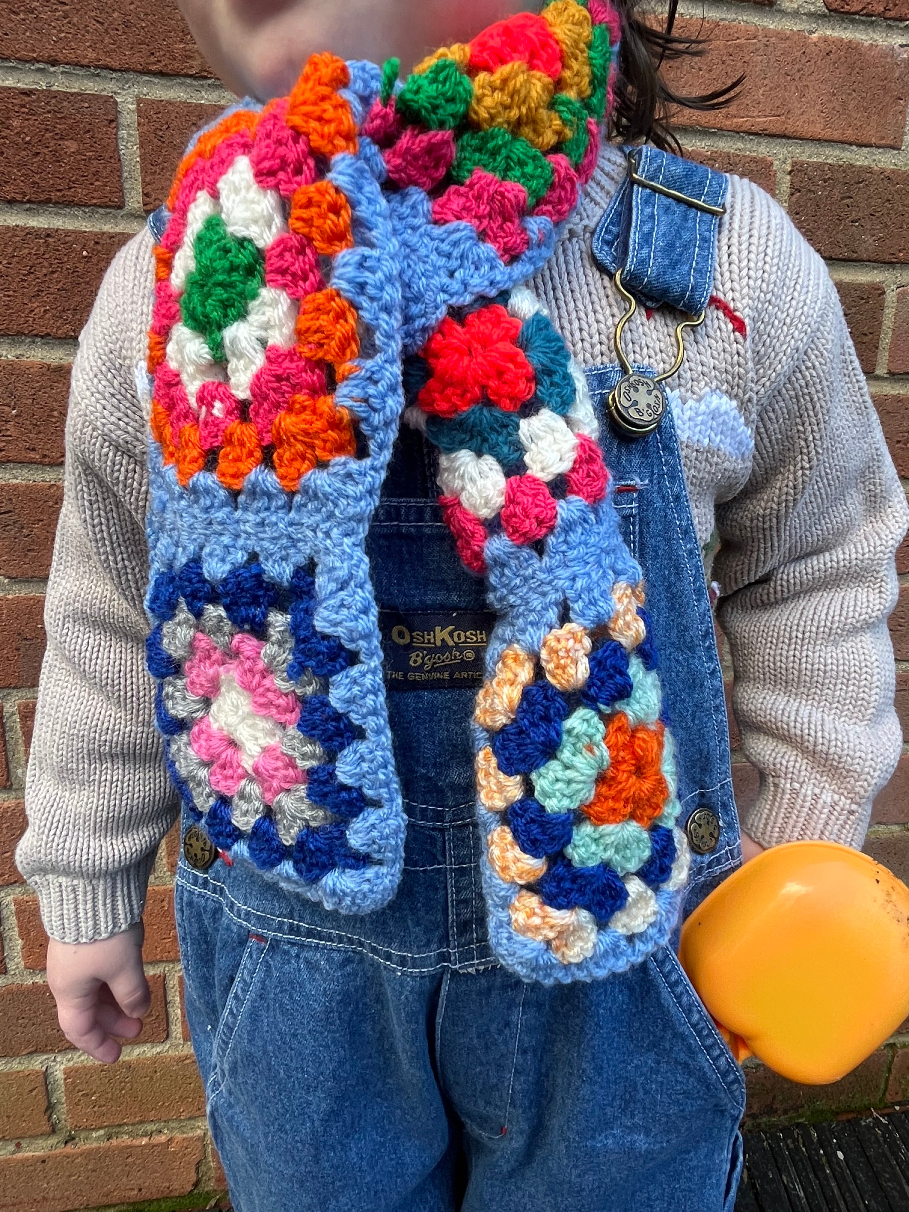 Titchy Kids Rainbow Crochet Scarf 🌈
