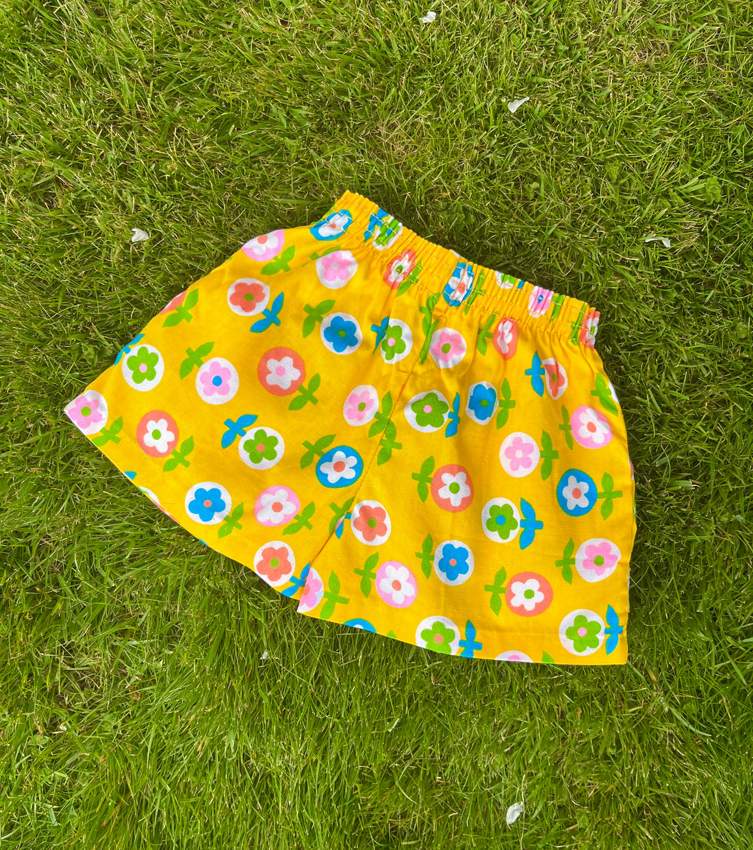 Vintage Yellow Floral Pull-On Shorts ~ 6-9 Months