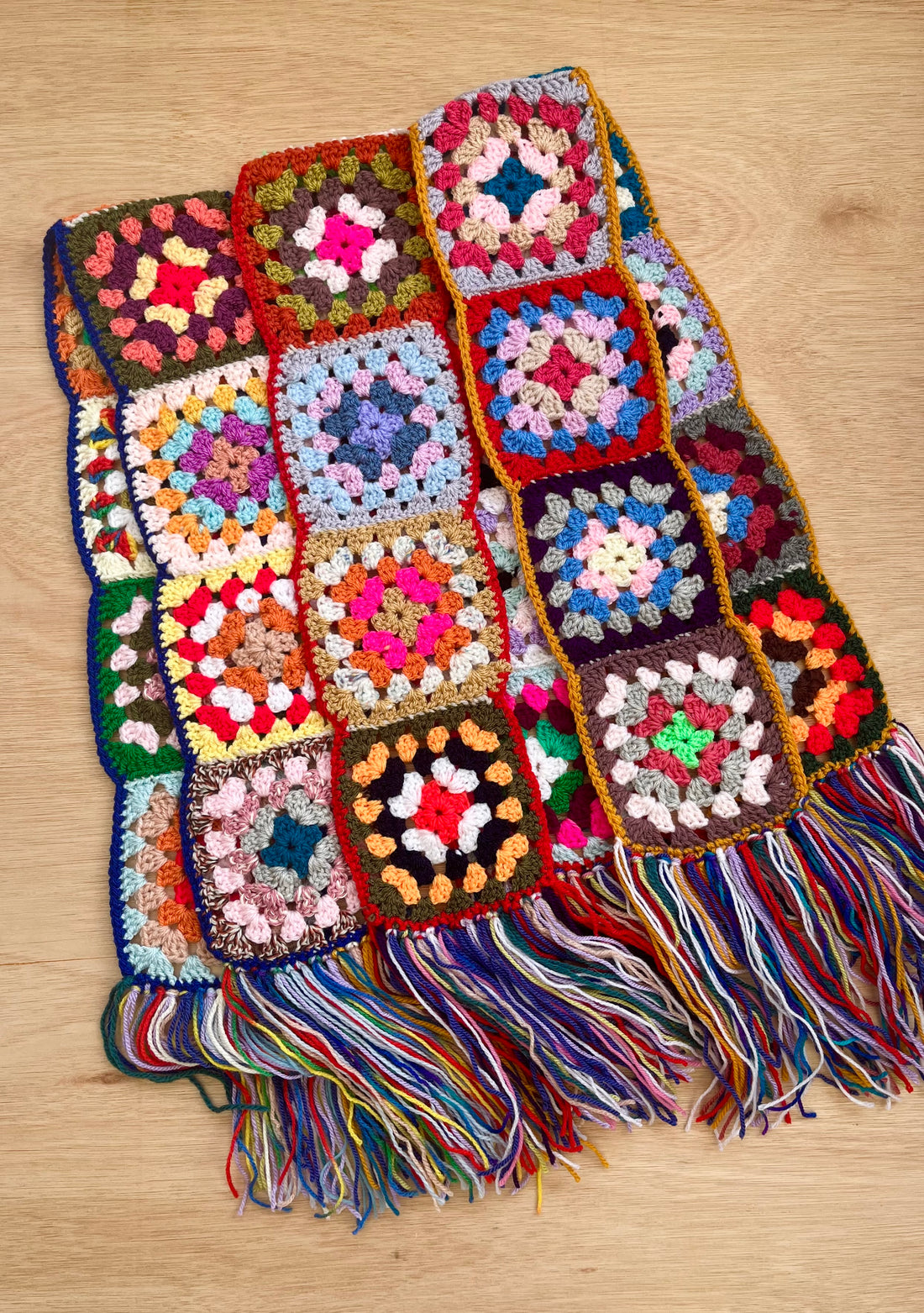 Titchy Kids Rainbow Crochet Scarf 🌈